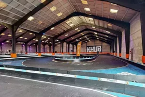 interieur karting khub arras