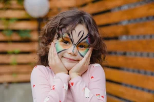 atelier de maquillage enfant lors des fêtes de fives